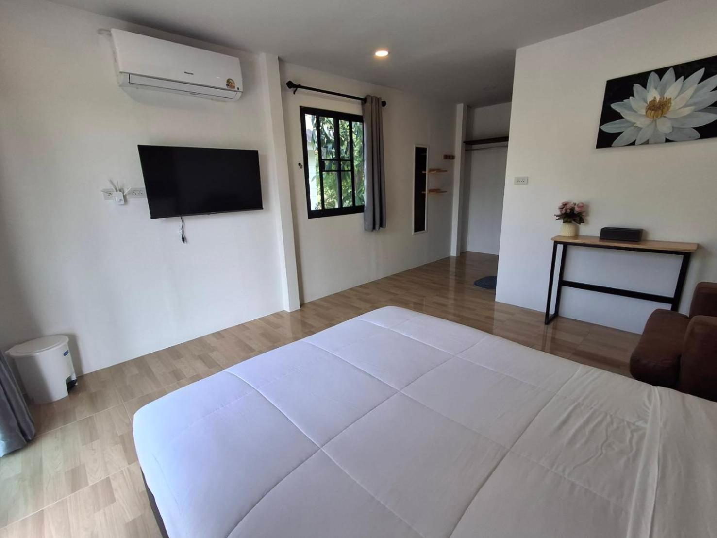 Homlomchomsuan หอมลมชมสวน Daire Ban Mai  Oda fotoğraf